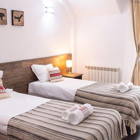 Hotel Floare De Colt Mînăstirea Humorului Bagian luar foto