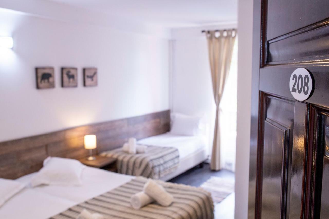 Hotel Floare De Colt Mînăstirea Humorului Bagian luar foto